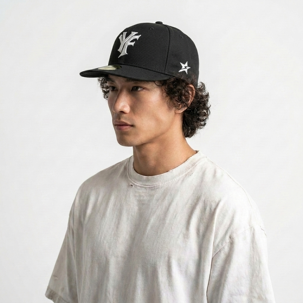 YF Snapback Saphir Schwarz